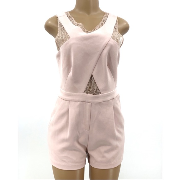 BCBGMaxAzria Shorts Romper - Picture 4 of 8